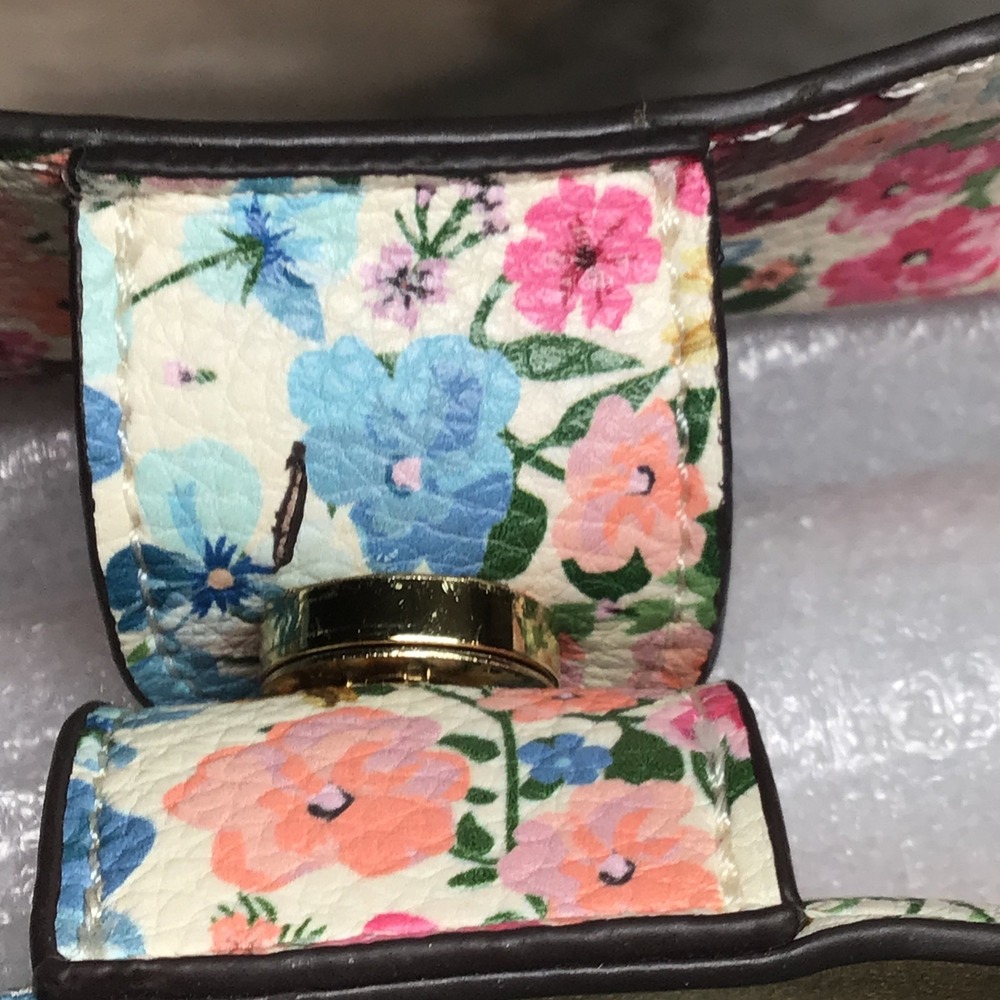 Steve Madden Cream Satchel Handbag Convertible Crossbody with Floral interior - Picture 16 of 16